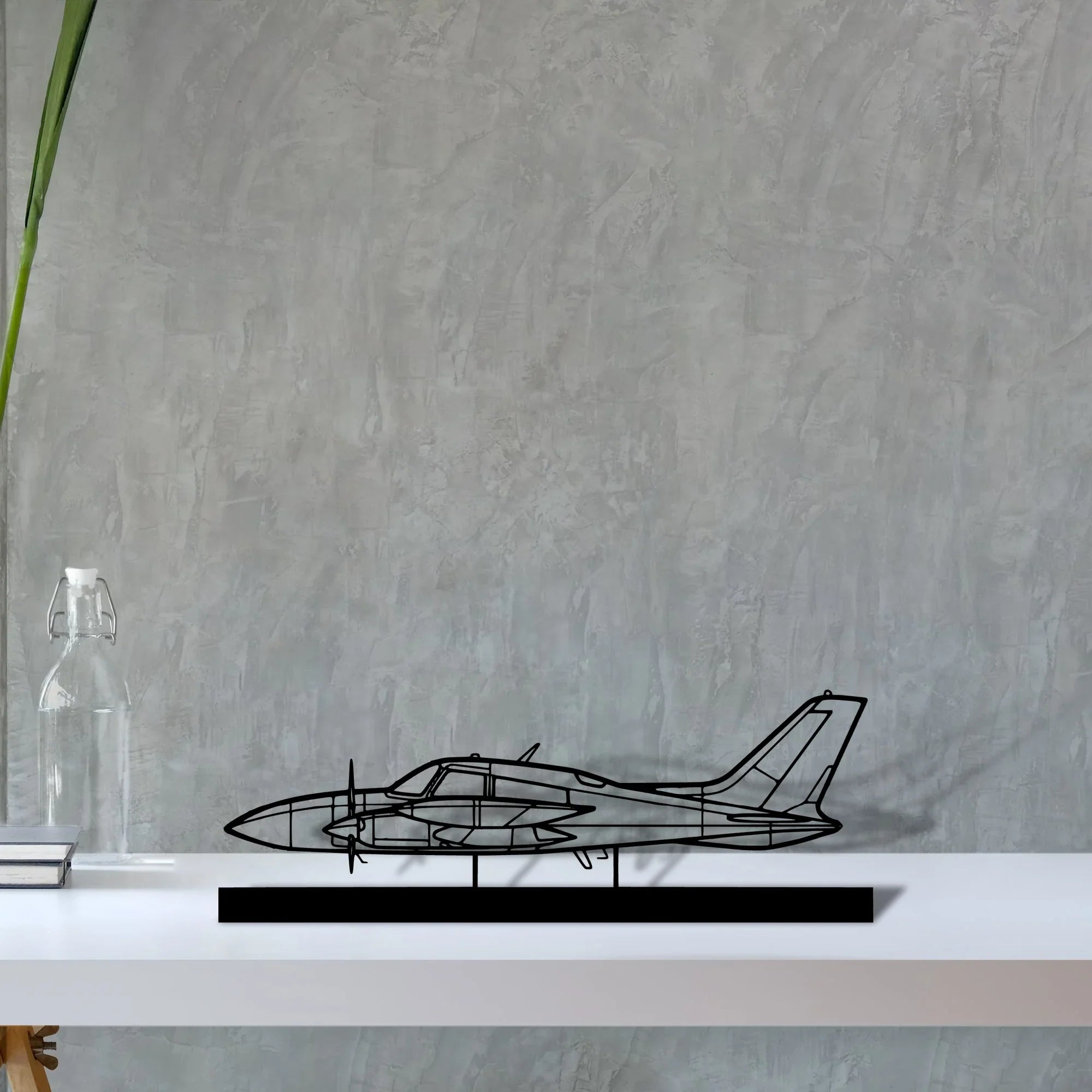 310r Silhouette Metal Art Stand - Turbo Silhouette