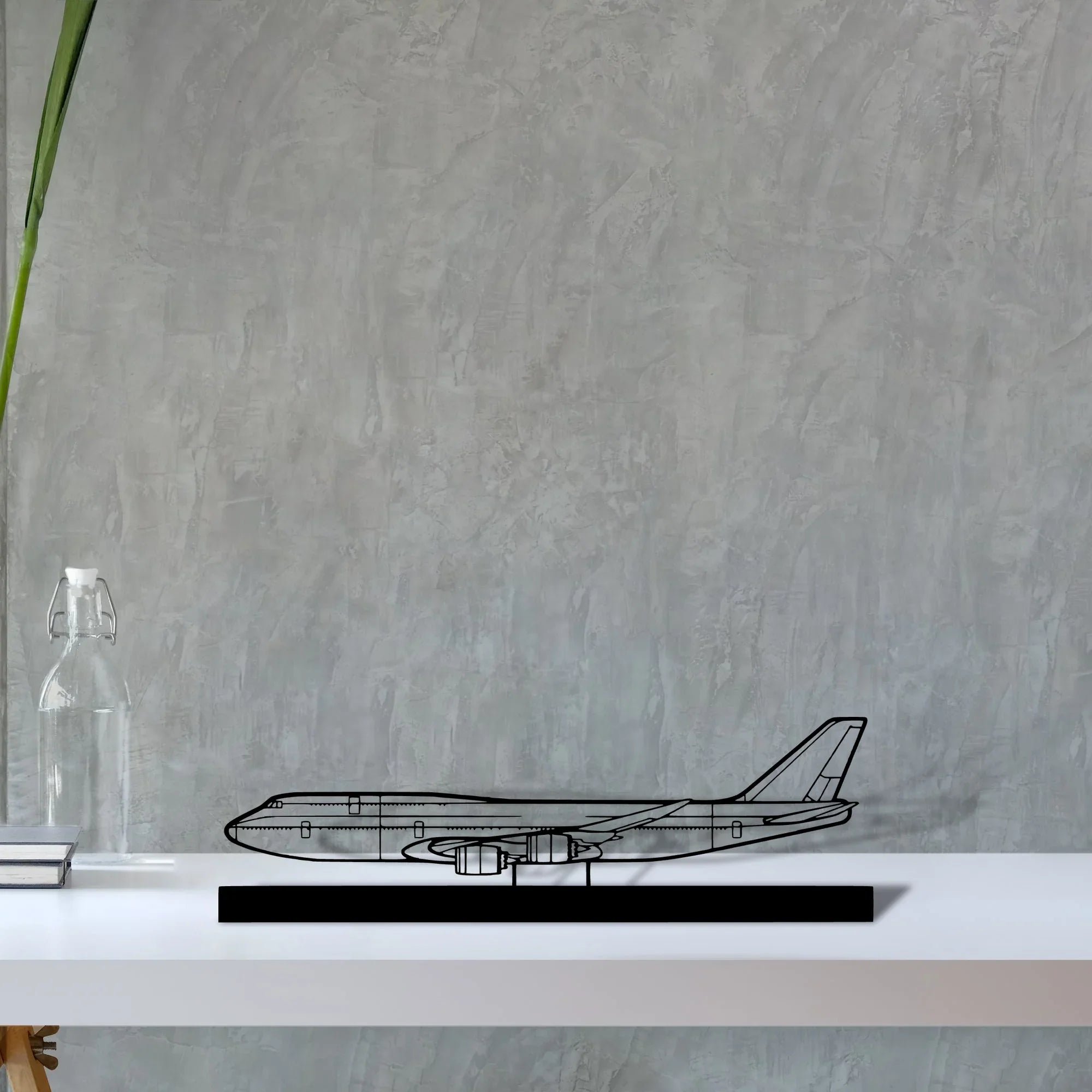 747-8-2 Silhouette Metal Art Stand - Turbo Silhouette