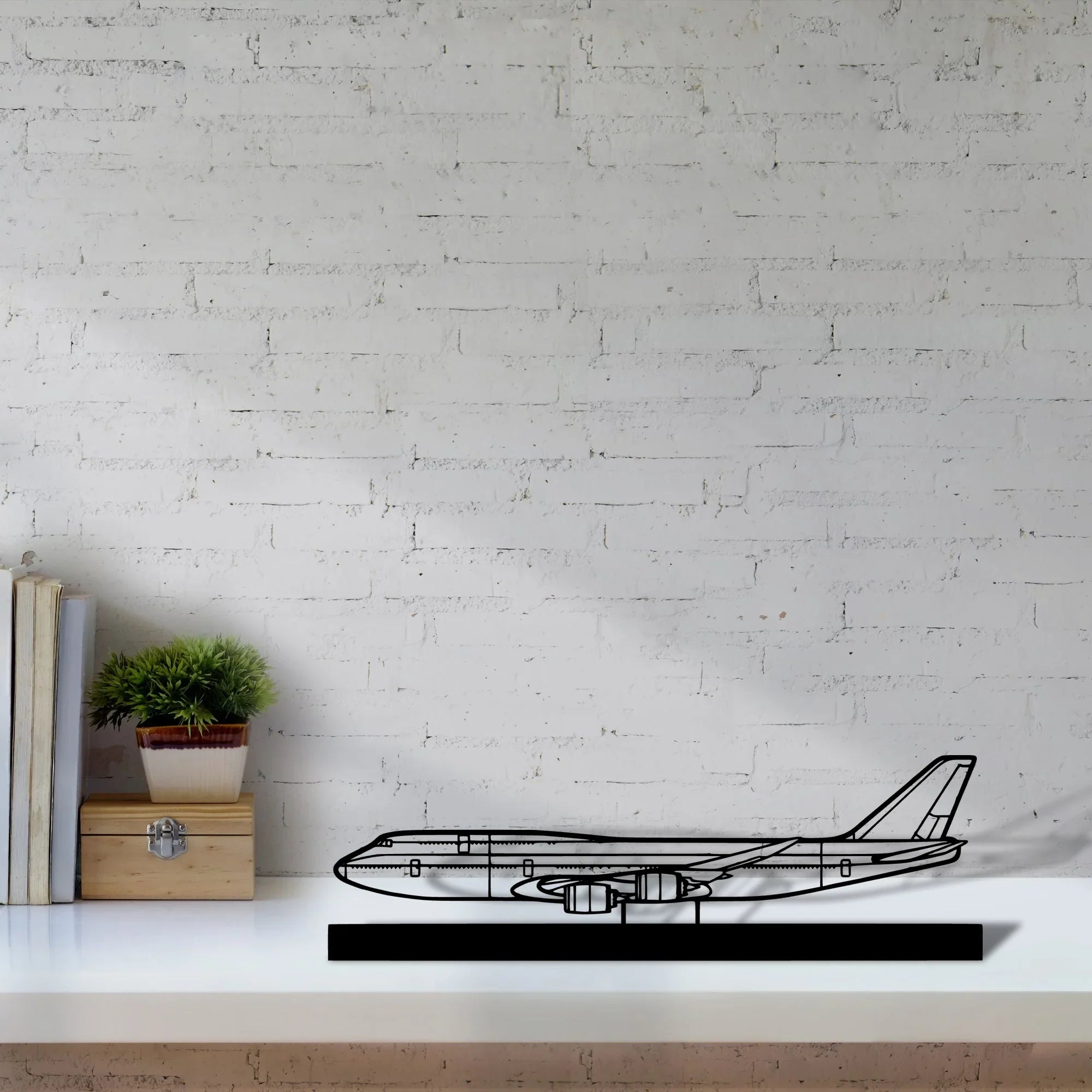 747-8 Silhouette Metal Art Stand - Turbo Silhouette