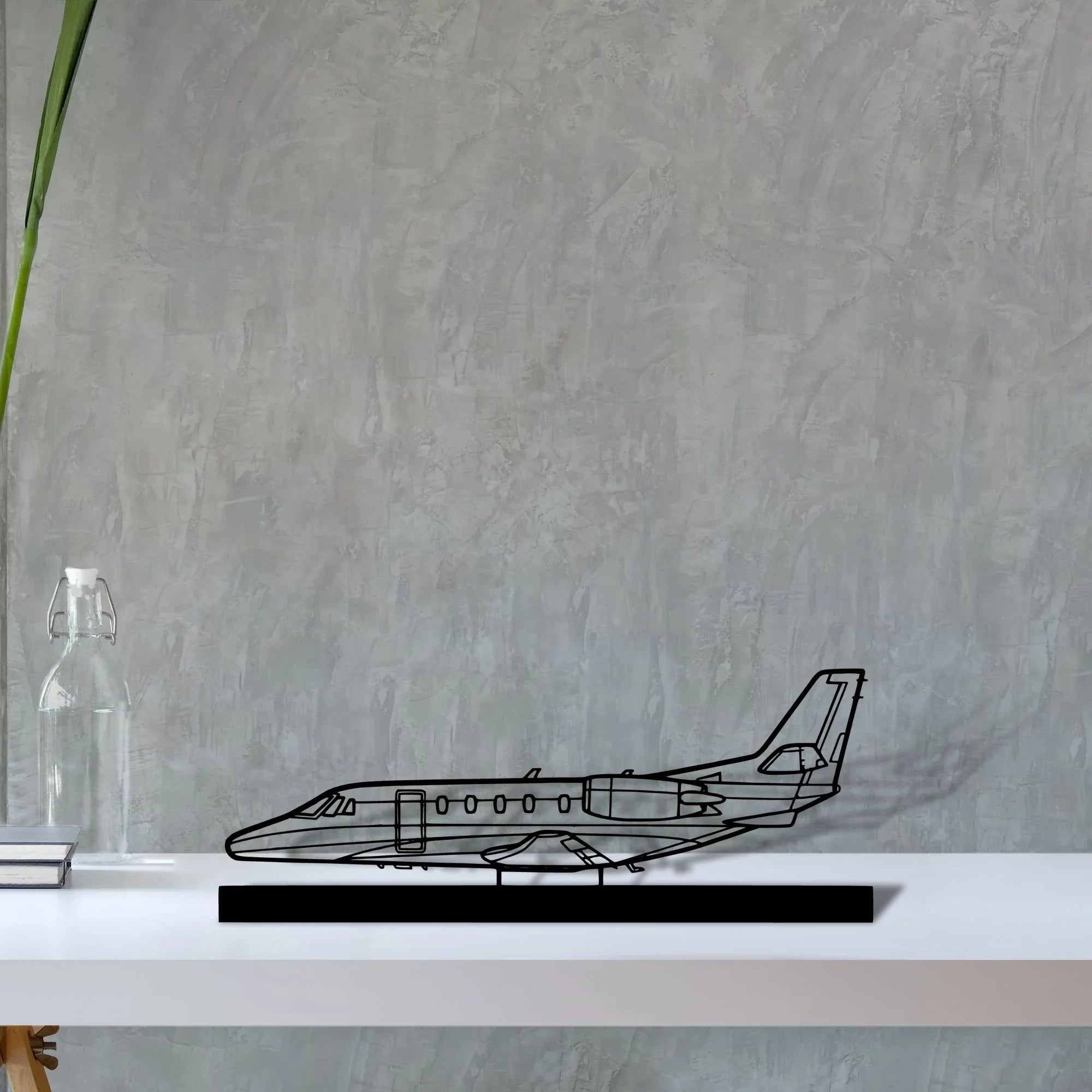 citation-xls Silhouette Metal Art Stand - Turbo Silhouette