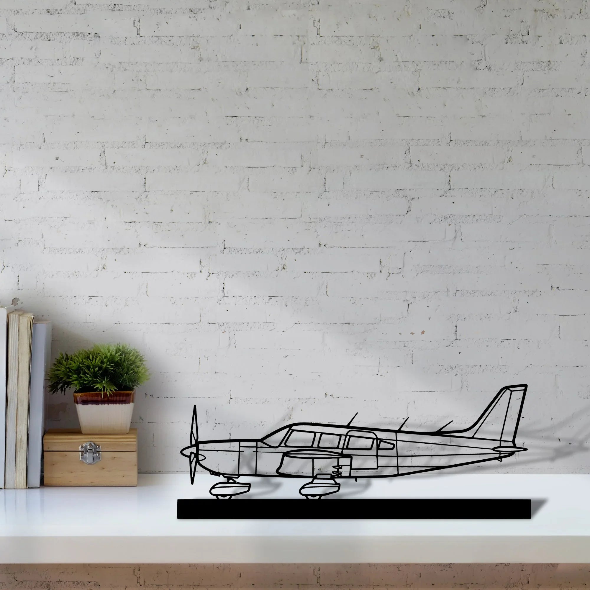 saratoga-pa-32 Silhouette Metal Art Stand - Turbo Silhouette