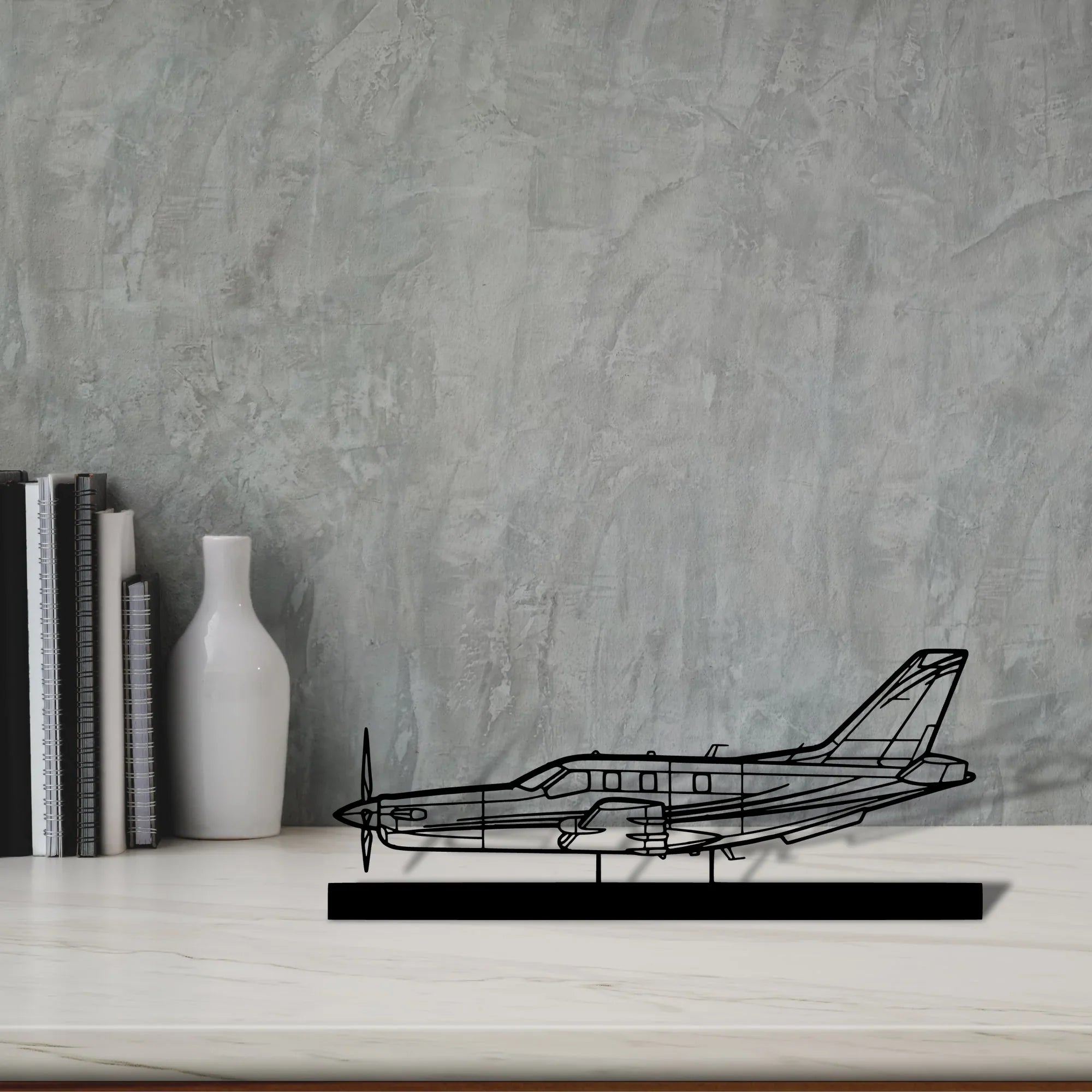 tbm-850-2 Silhouette Metal Art Stand - Turbo Silhouette
