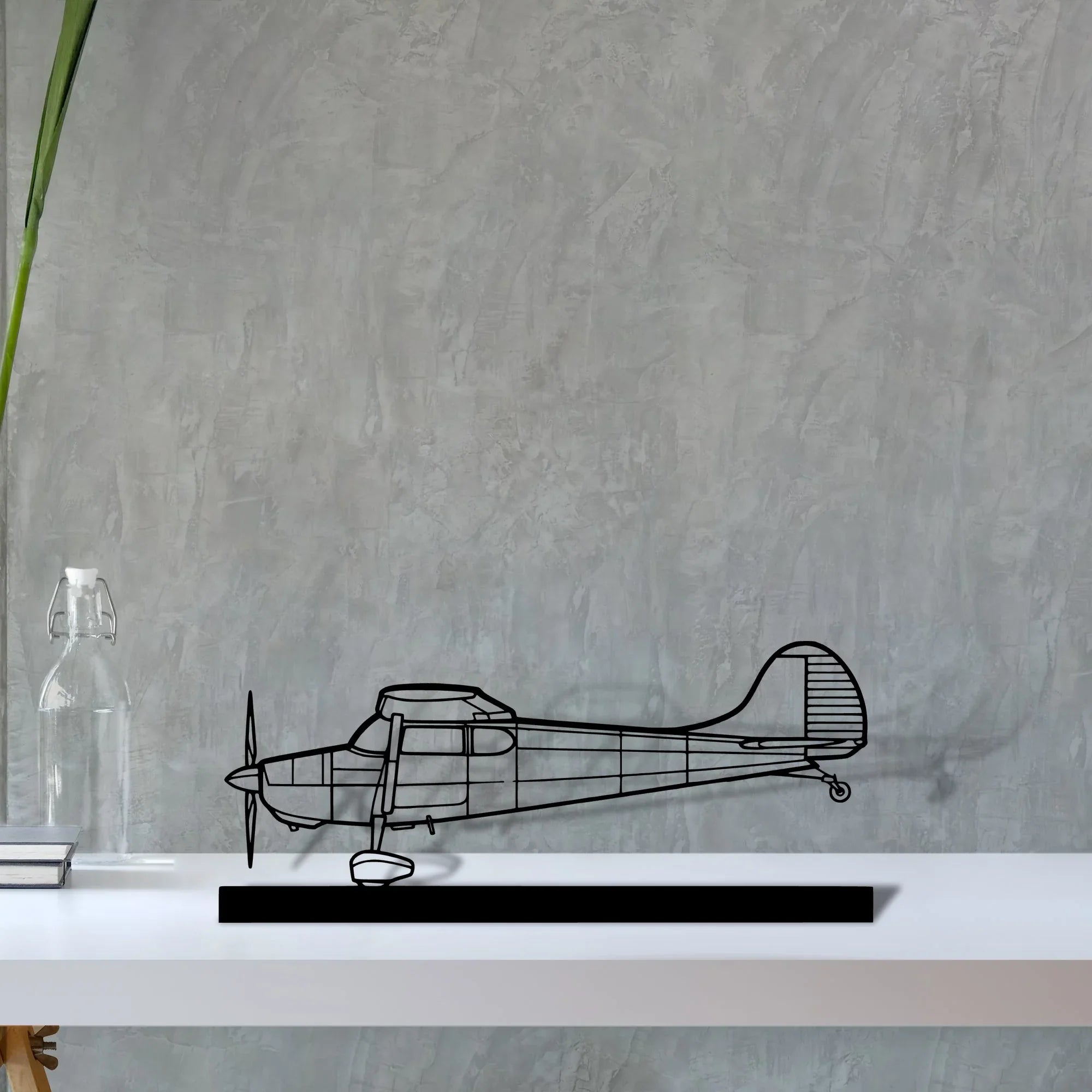 170b Silhouette Metal Art Stand - Turbo Silhouette
