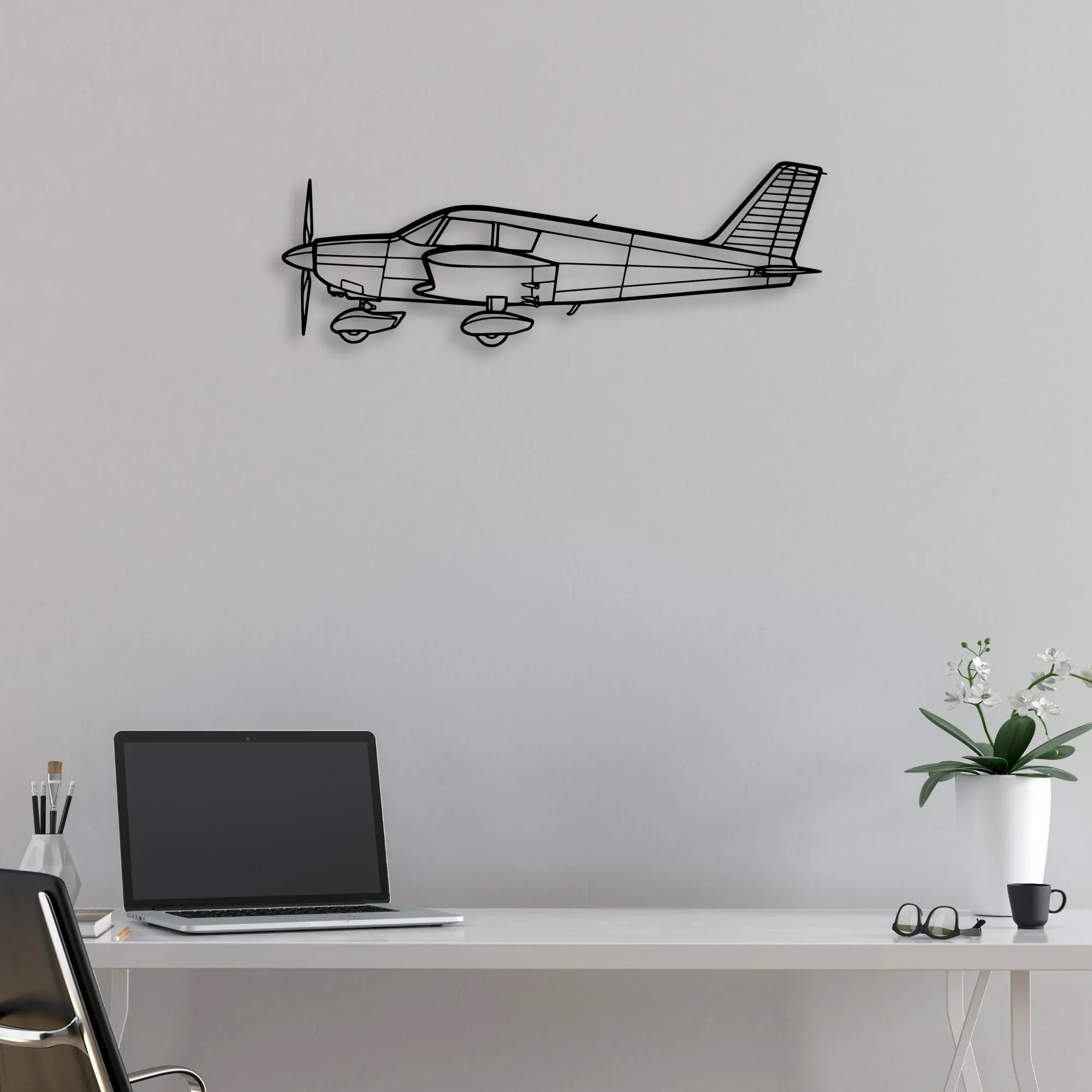 DA40 Classic Aircraft Silhouette Metal Wall Art - Aviation Hangar Decor