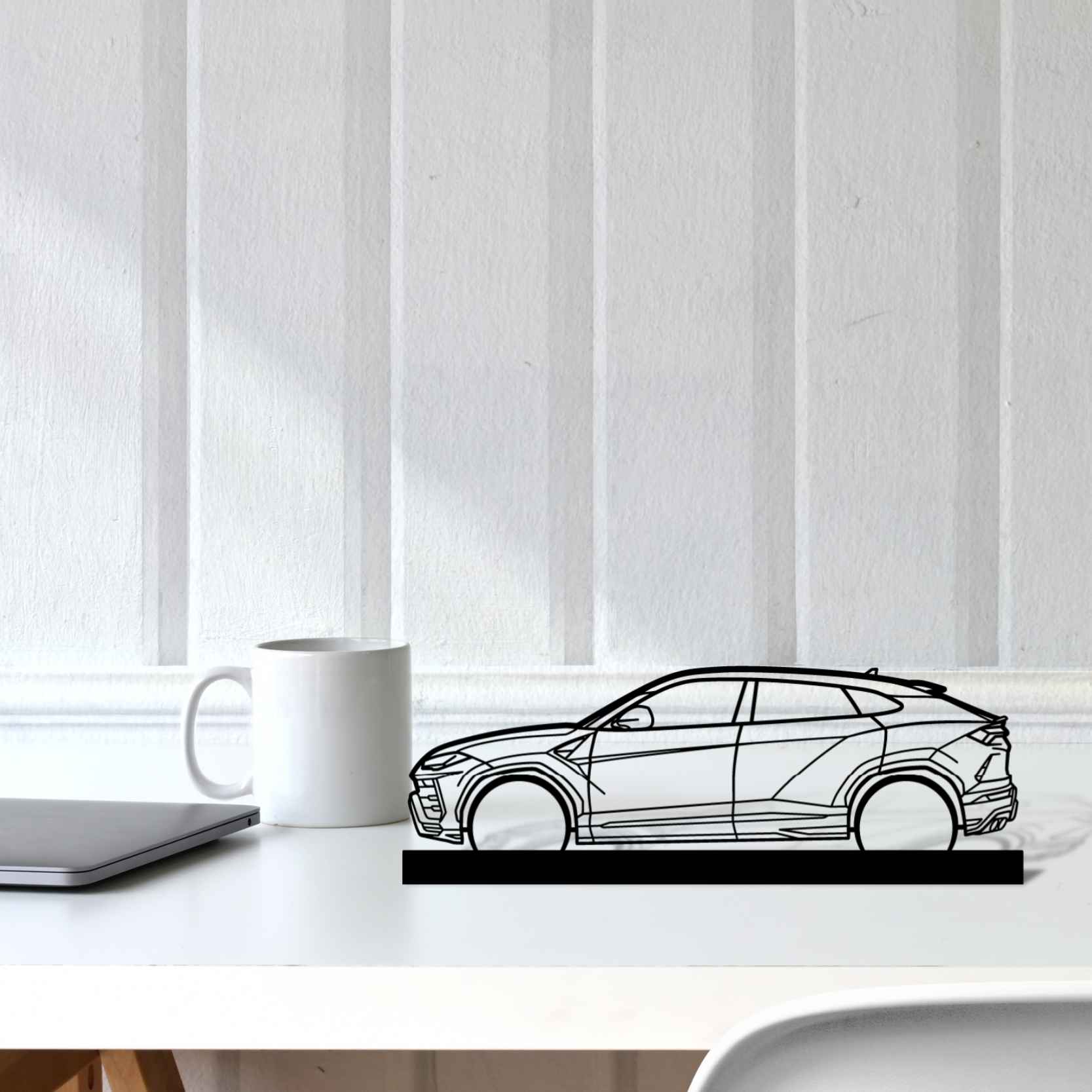 Urus Silhouette Metal Art Stand