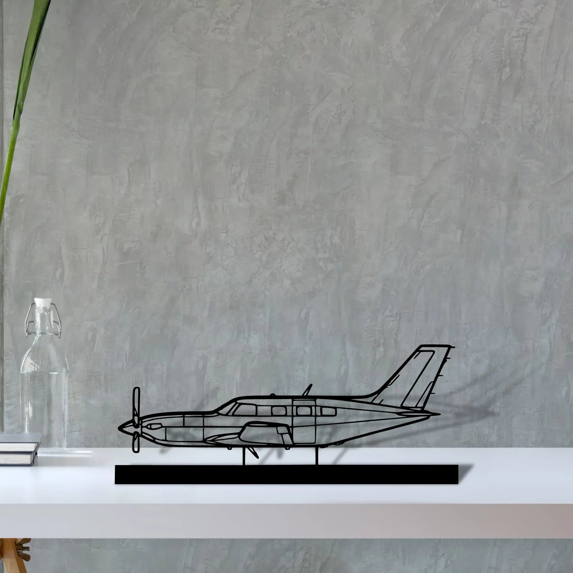 m500-meridian Silhouette Metal Art Stand - Turbo Silhouette